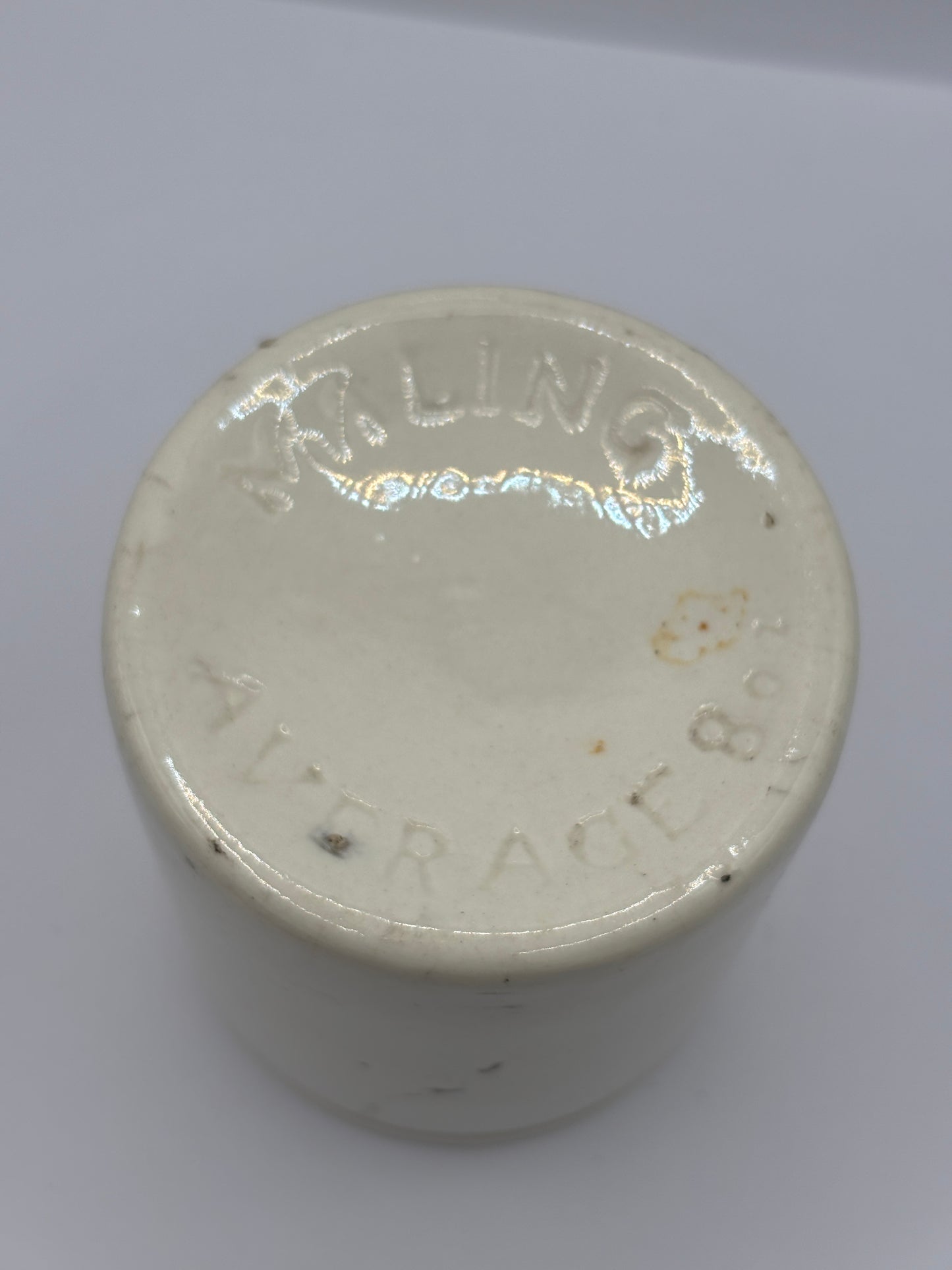 Old chunky stoneware pot (mm)