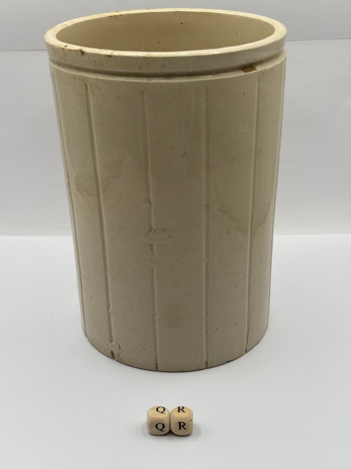 Old large 3lb ribbed Hartleys stoneware jam pot (QR)