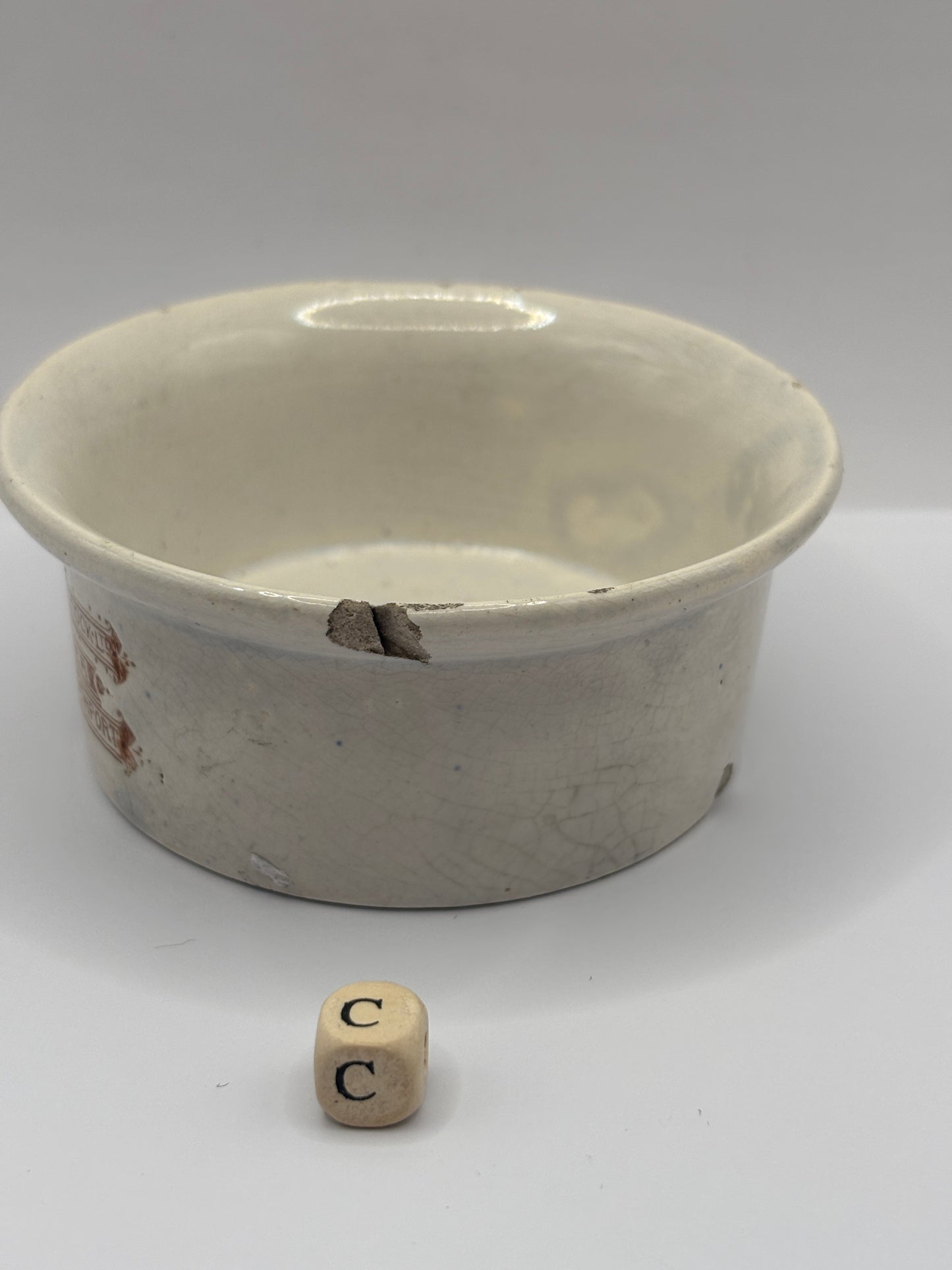 Old advertising meat paste pot, Murhead & willcock (c) damaged