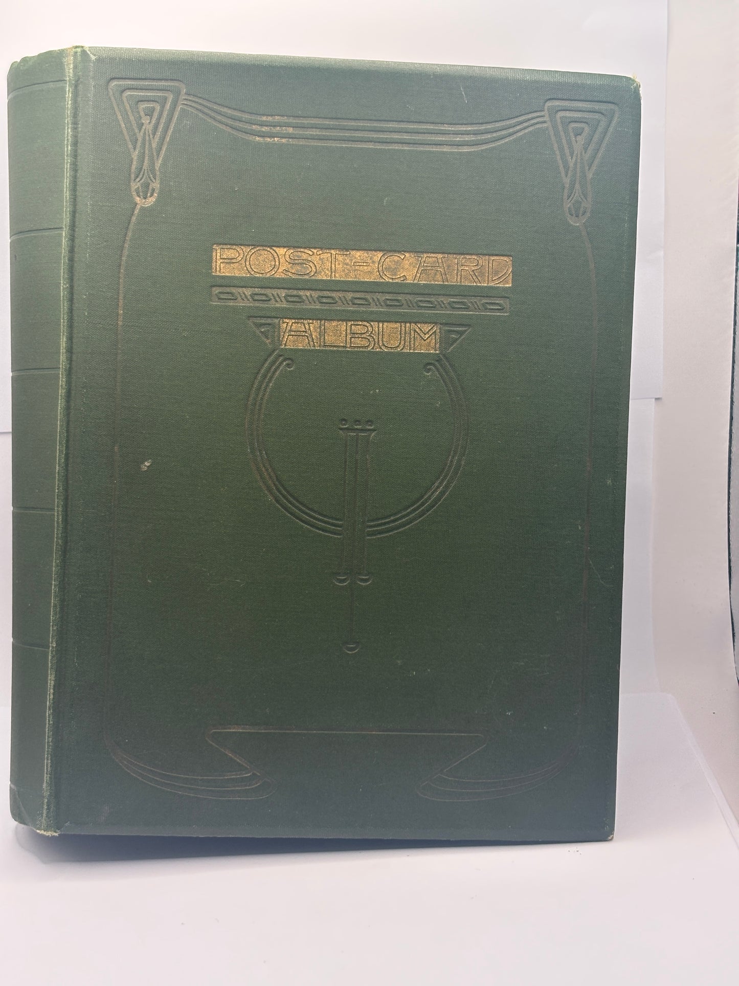 Old postcard album, dogs & cats. 158 postcards