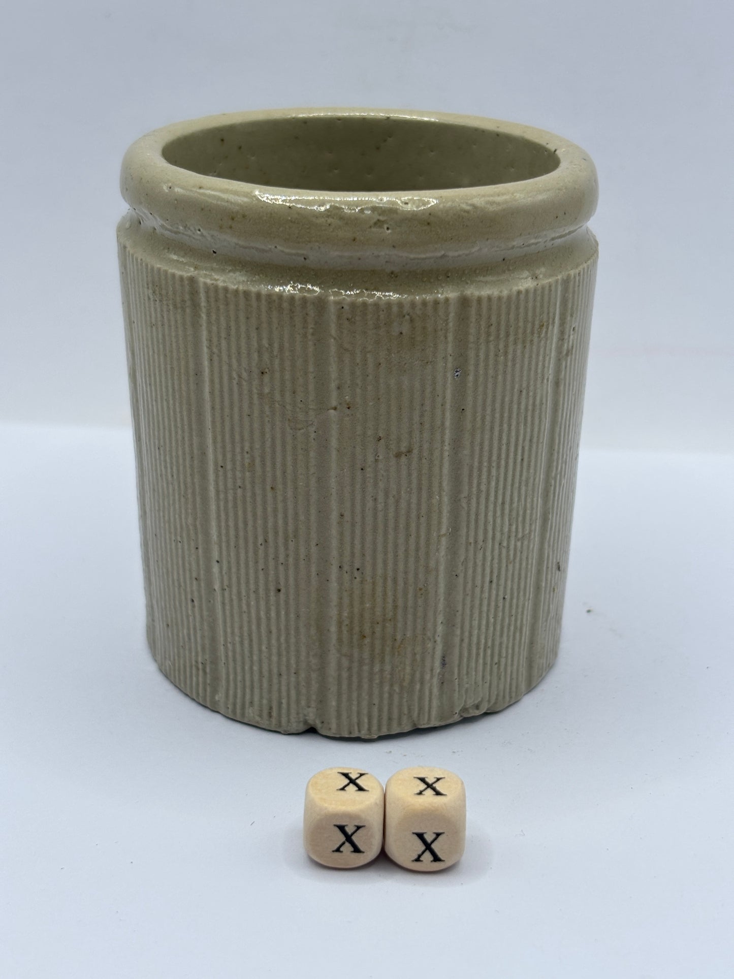 Old small ribbed stoneware jam pot (xx)