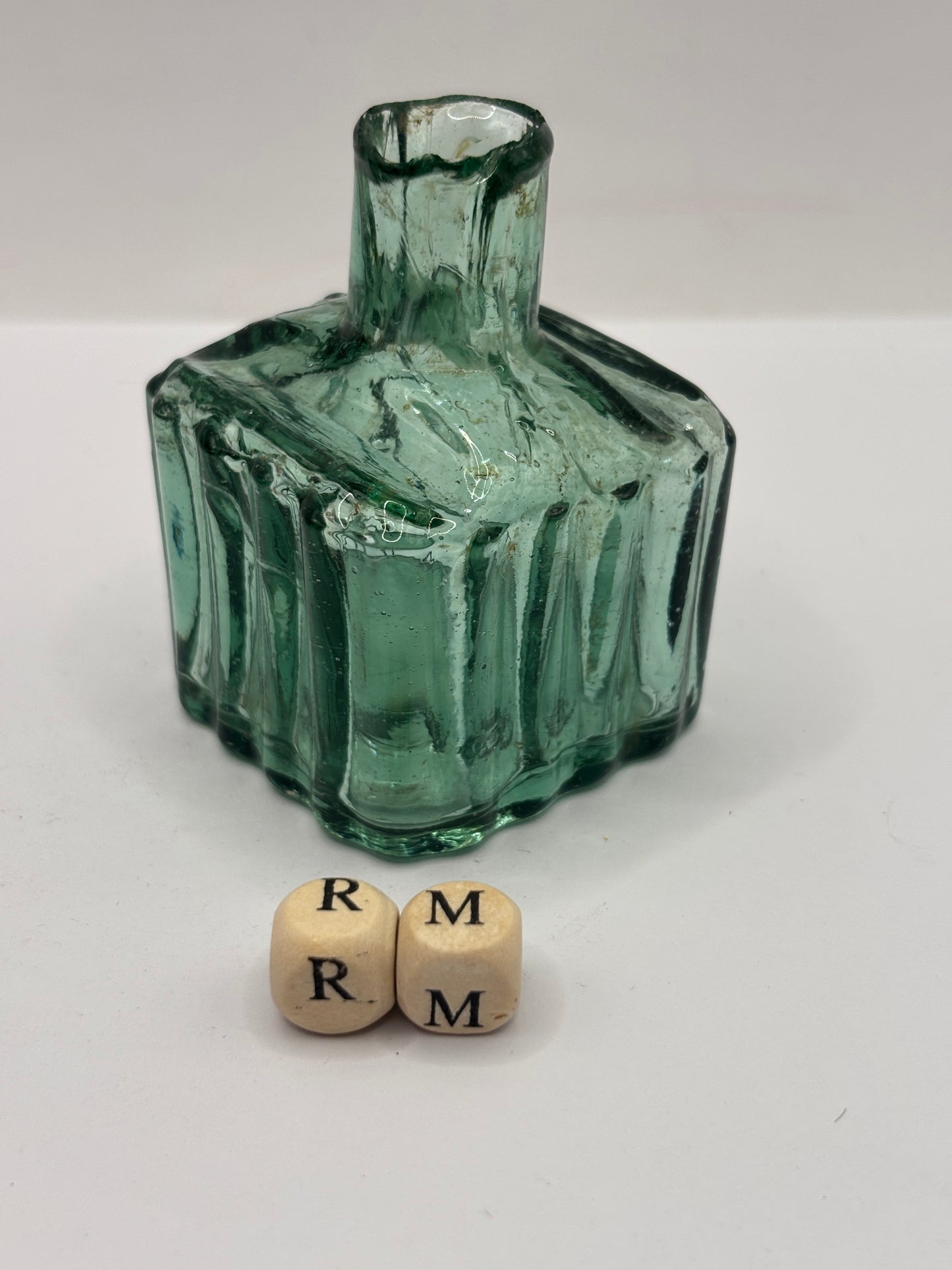 Old dark aqua/green glass ink bottle, inkwell, penny ink (RM)