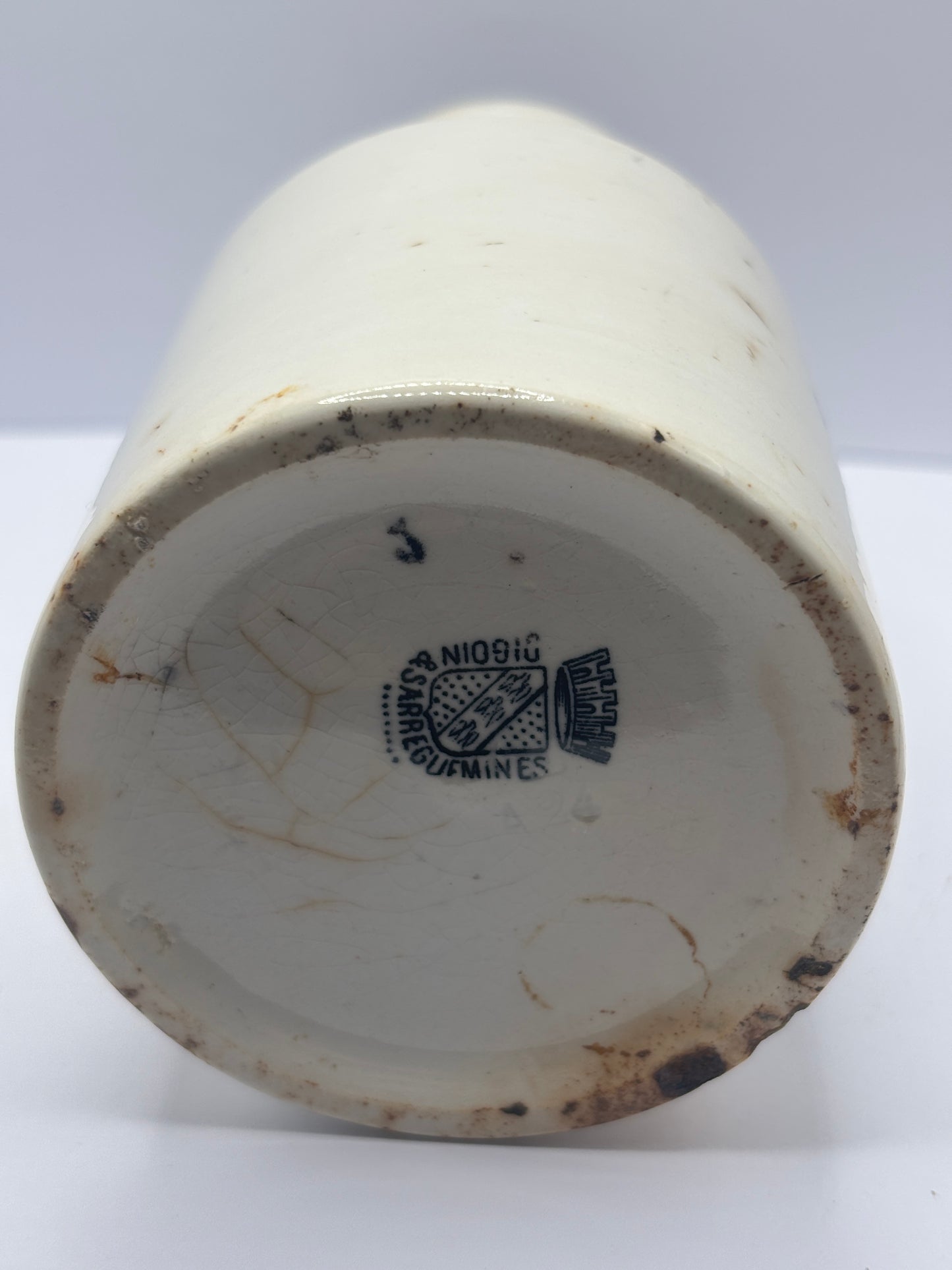 Old french mustard pot, Moutarde de maille