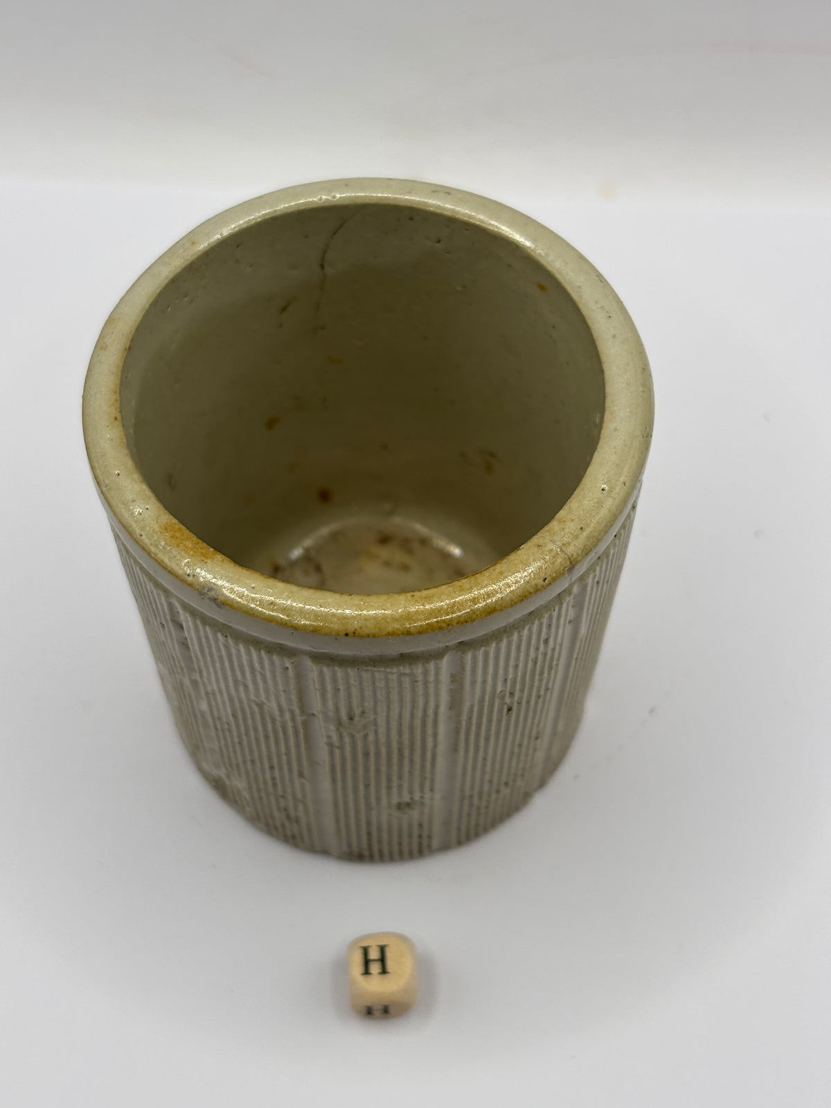 Old small ribbed stoneware jam pot (H)