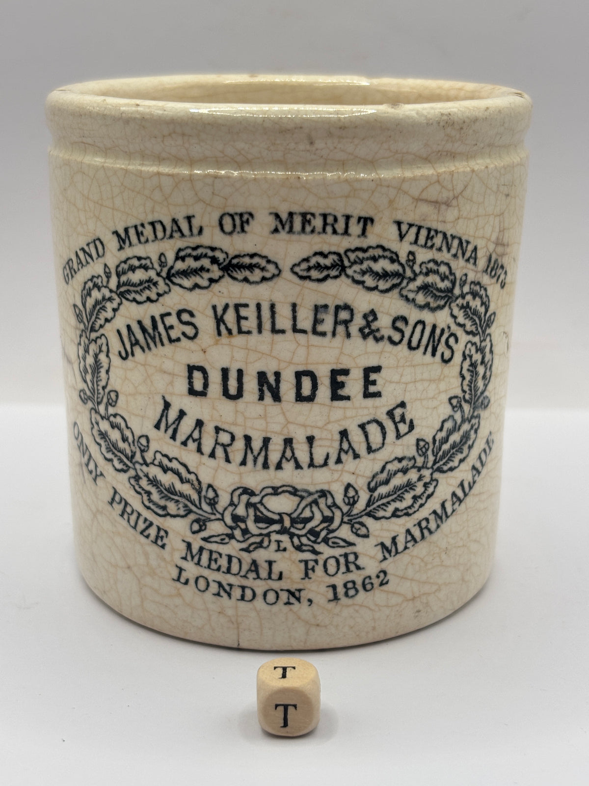 Old 1lb stoneware marmalade pot, James Keiller Dundee marmalade (T)