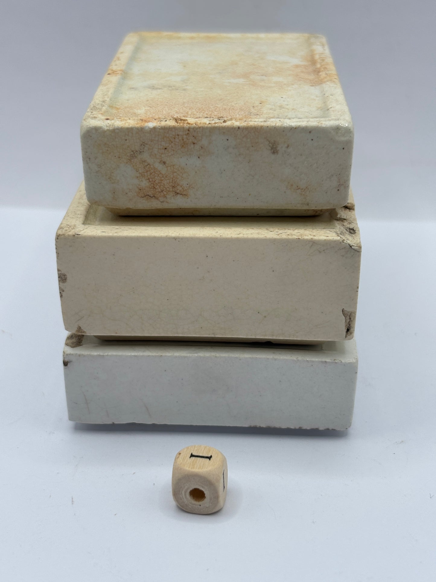3 rarer rectangle shaped pot lid bases, stackers (i) damages