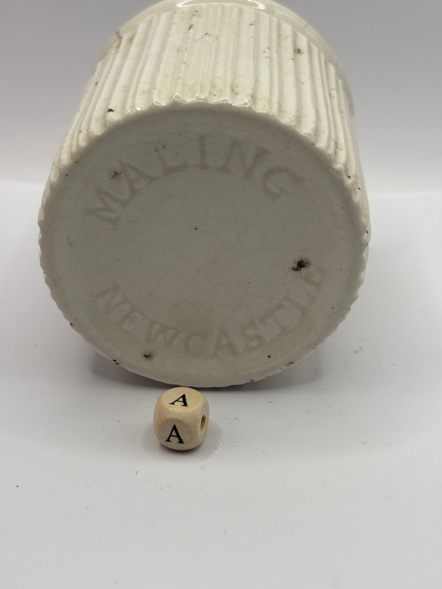 Early ribbed stoneware jam & marmalade pot (a)