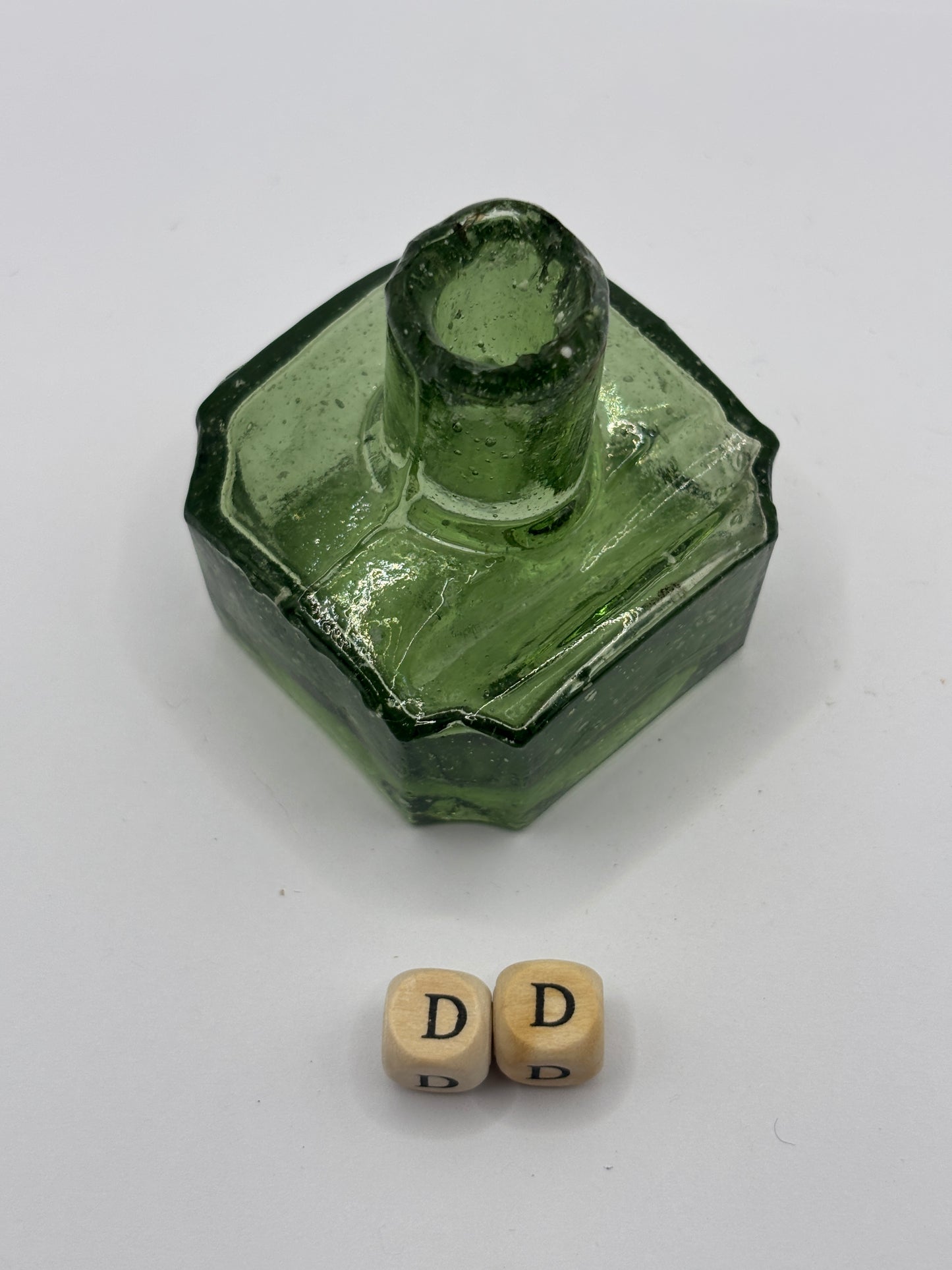 Old green glass ink, inkwell. (DD)