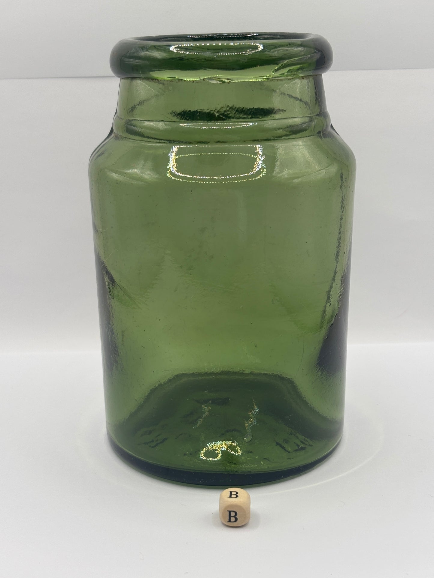 Old 2lb dark green glass pickle jar, rolled top (B) unusual colour