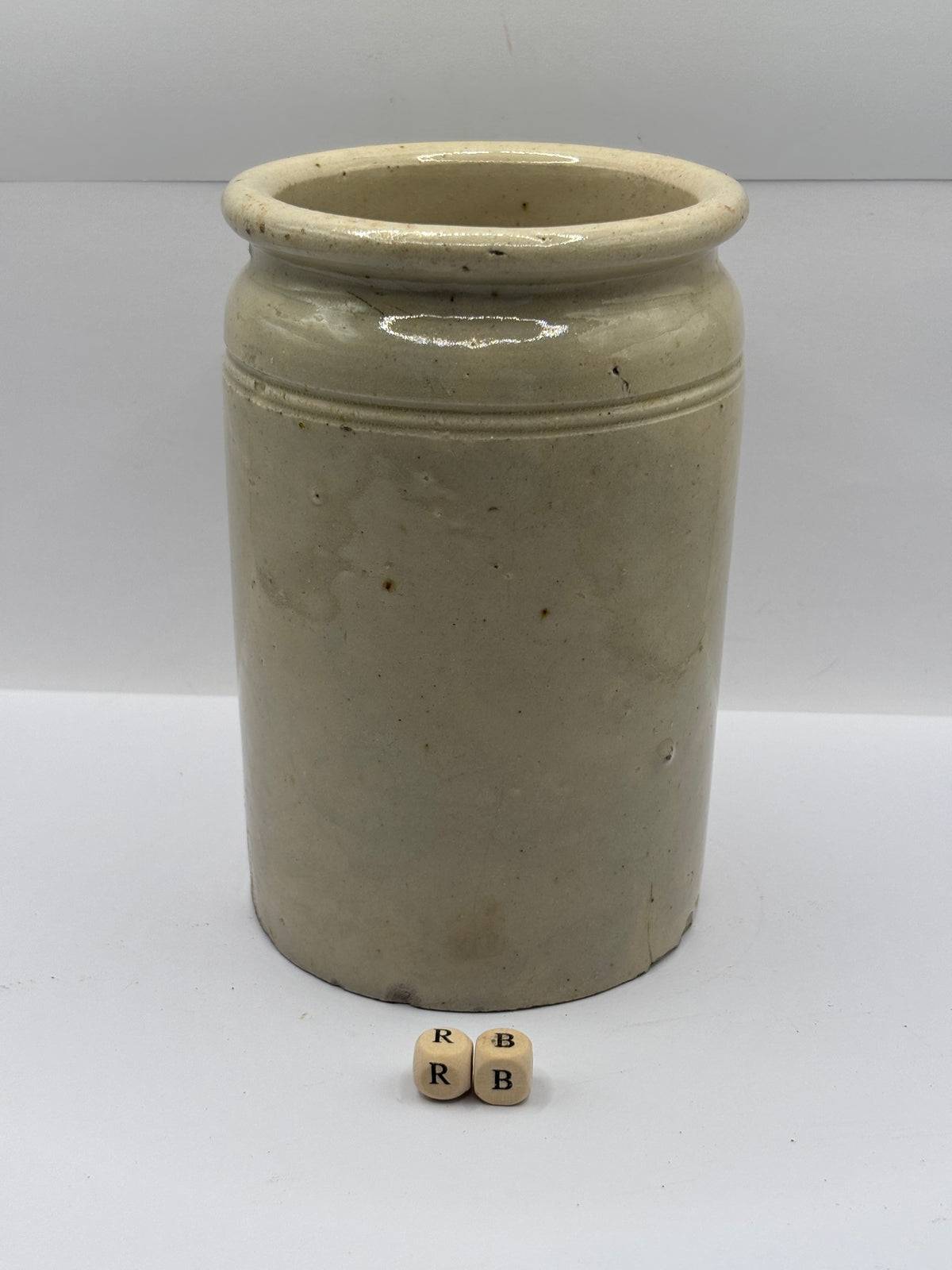 Old 2lb rolled top stoneware jam pot (RB)