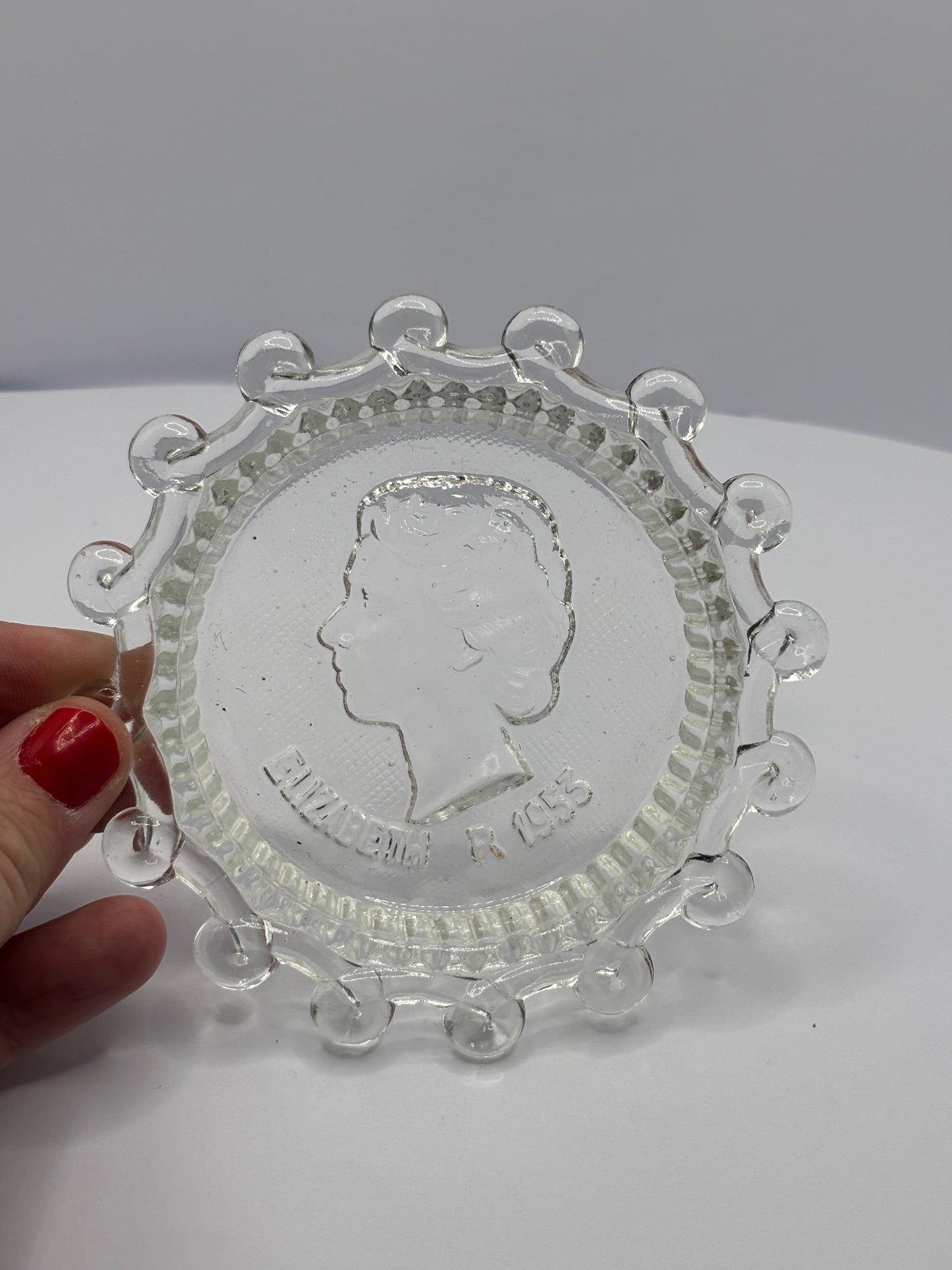 Vintage glass royalty dish/ash tray, Elizabeth