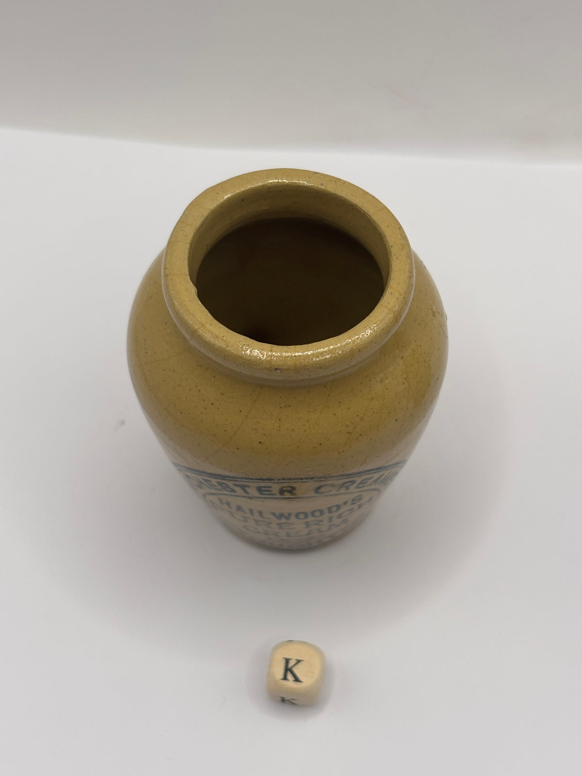 Old advertising cream pot, Hailwoods Manchester (k)