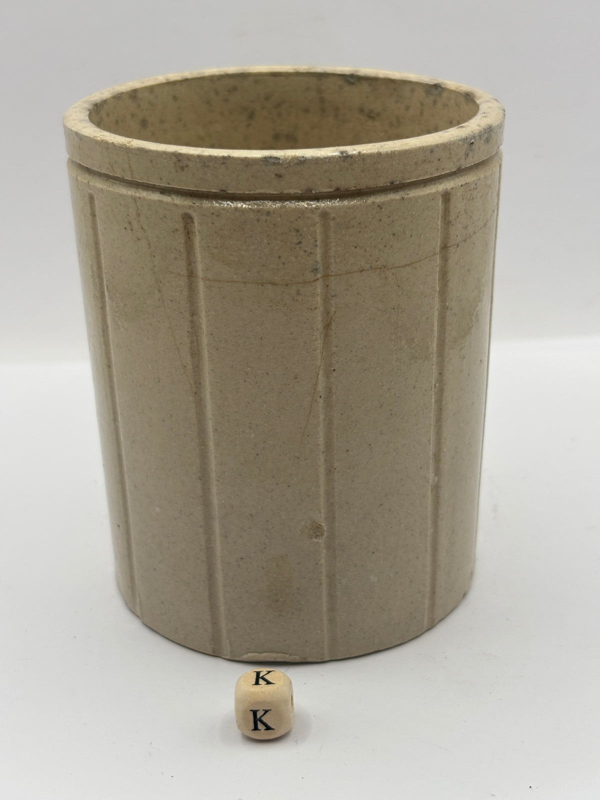 Old 1lb ribbed stoneware jam pot (K)