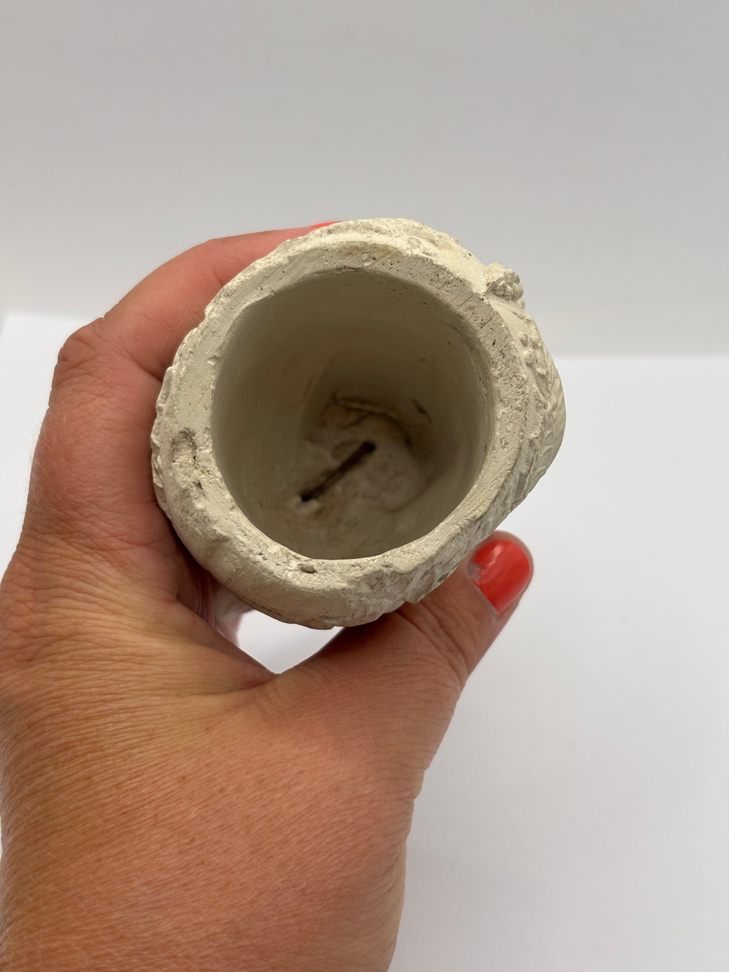 Old XL figural clay pipe head, pipe bowl