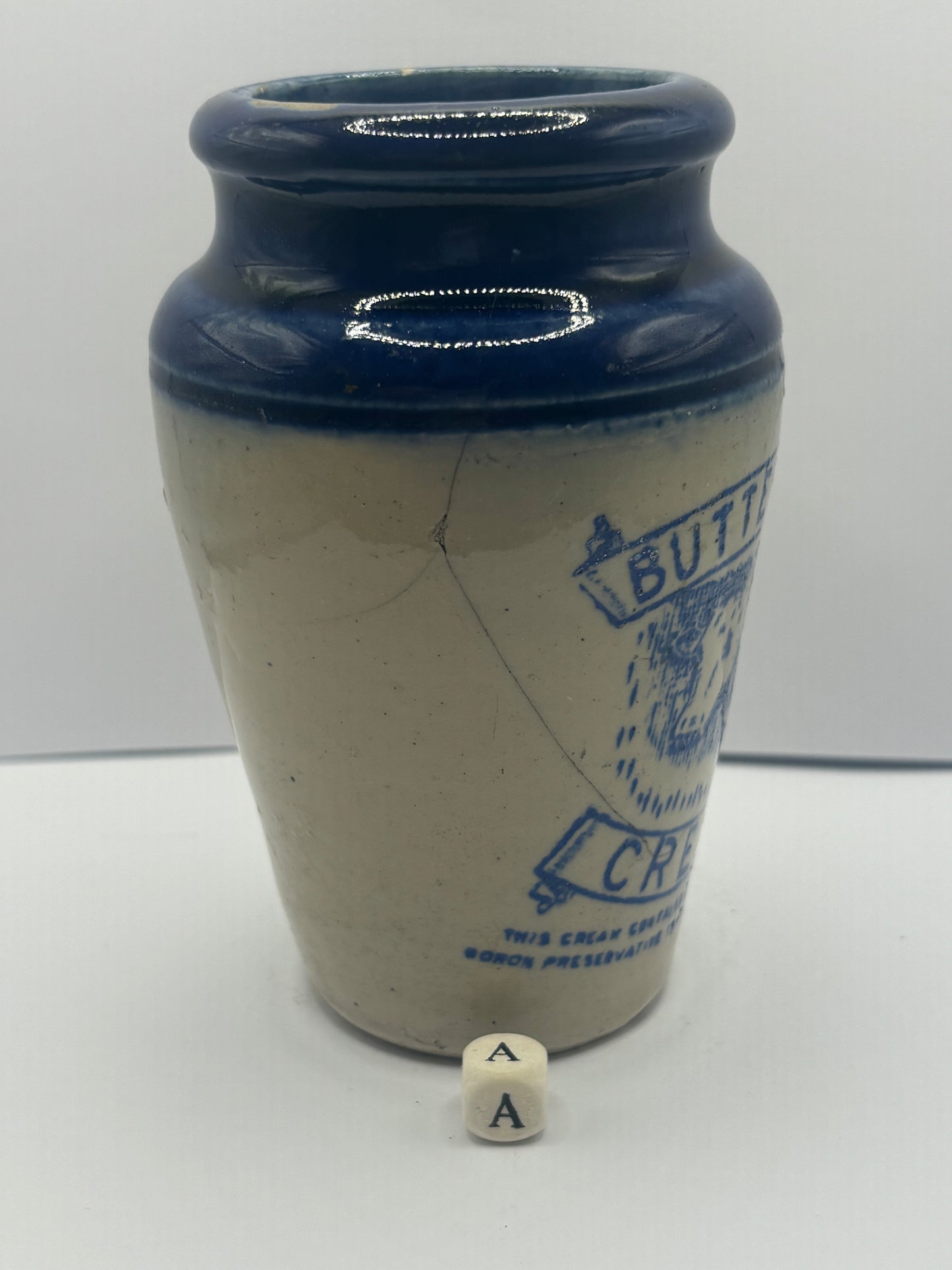 Large buttercup cream dairy pot, cream pot, Damaged (A)