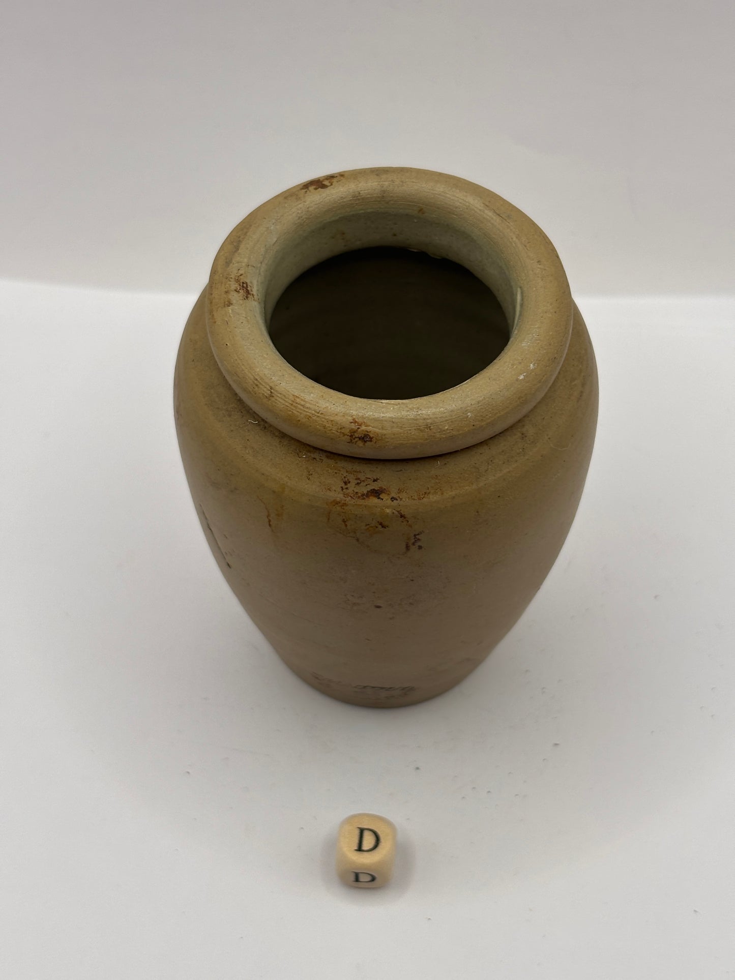 Old stoneware cream pot, Medova cream (D)