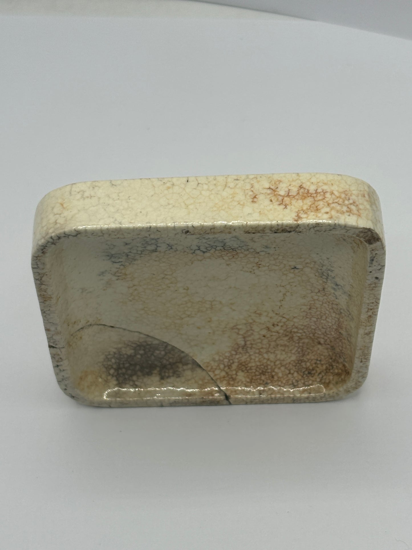 Square advertising lid, damaged