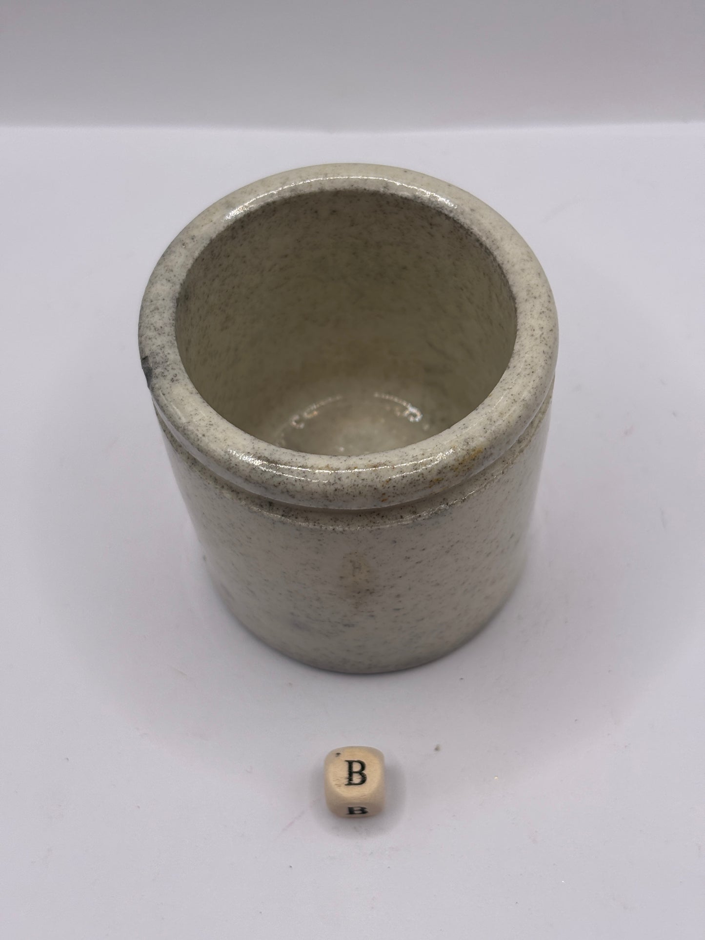 Old chunky stoneware pot (B)