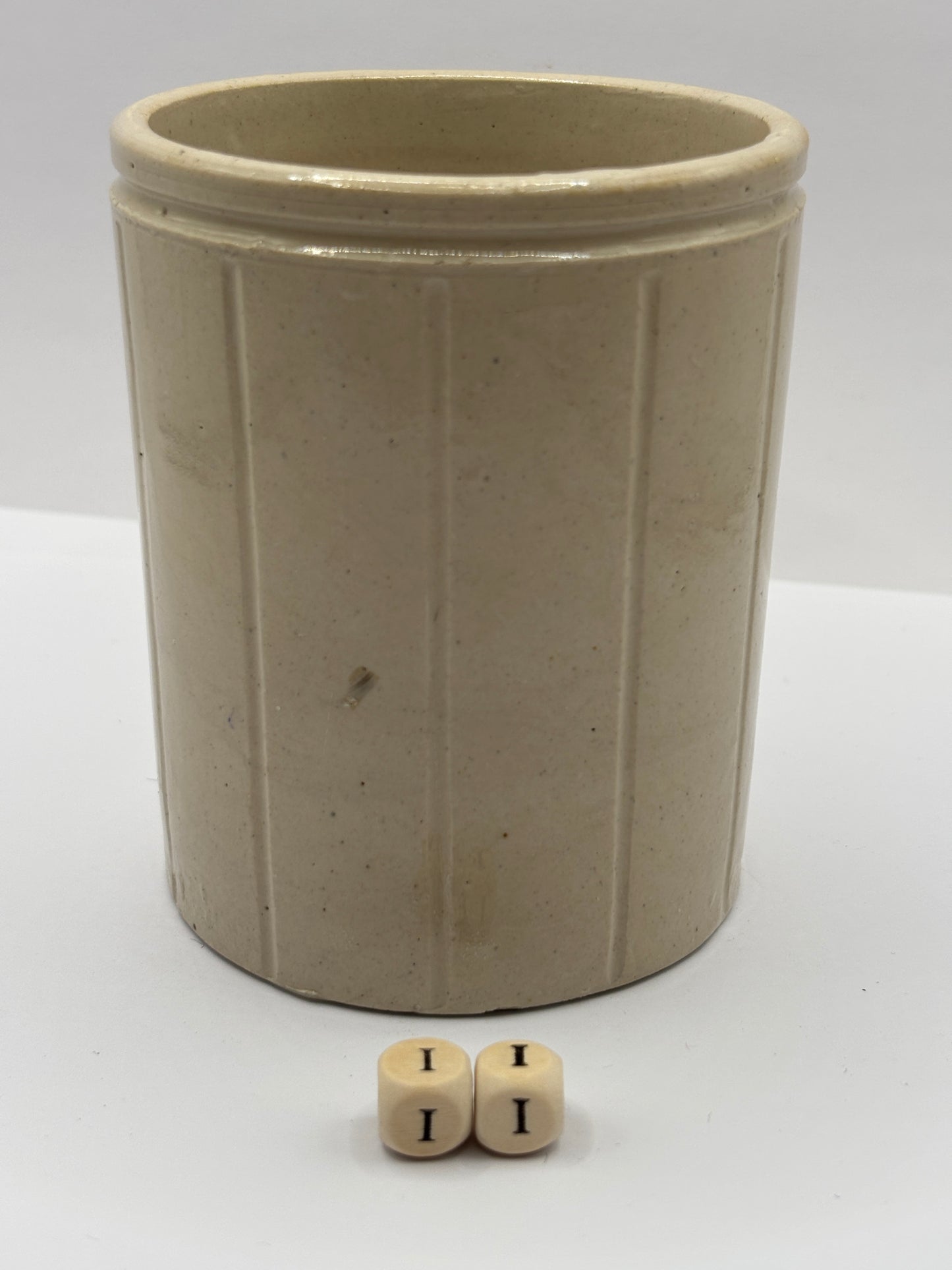 Old 1lb ribbed Hartleys stoneware jam pot (ii)
