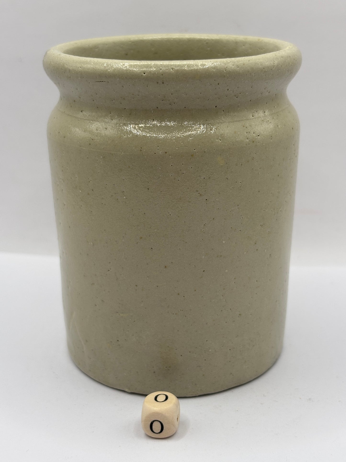 Old 1lb rolled top stoneware jam pot (o) Golden shred brand