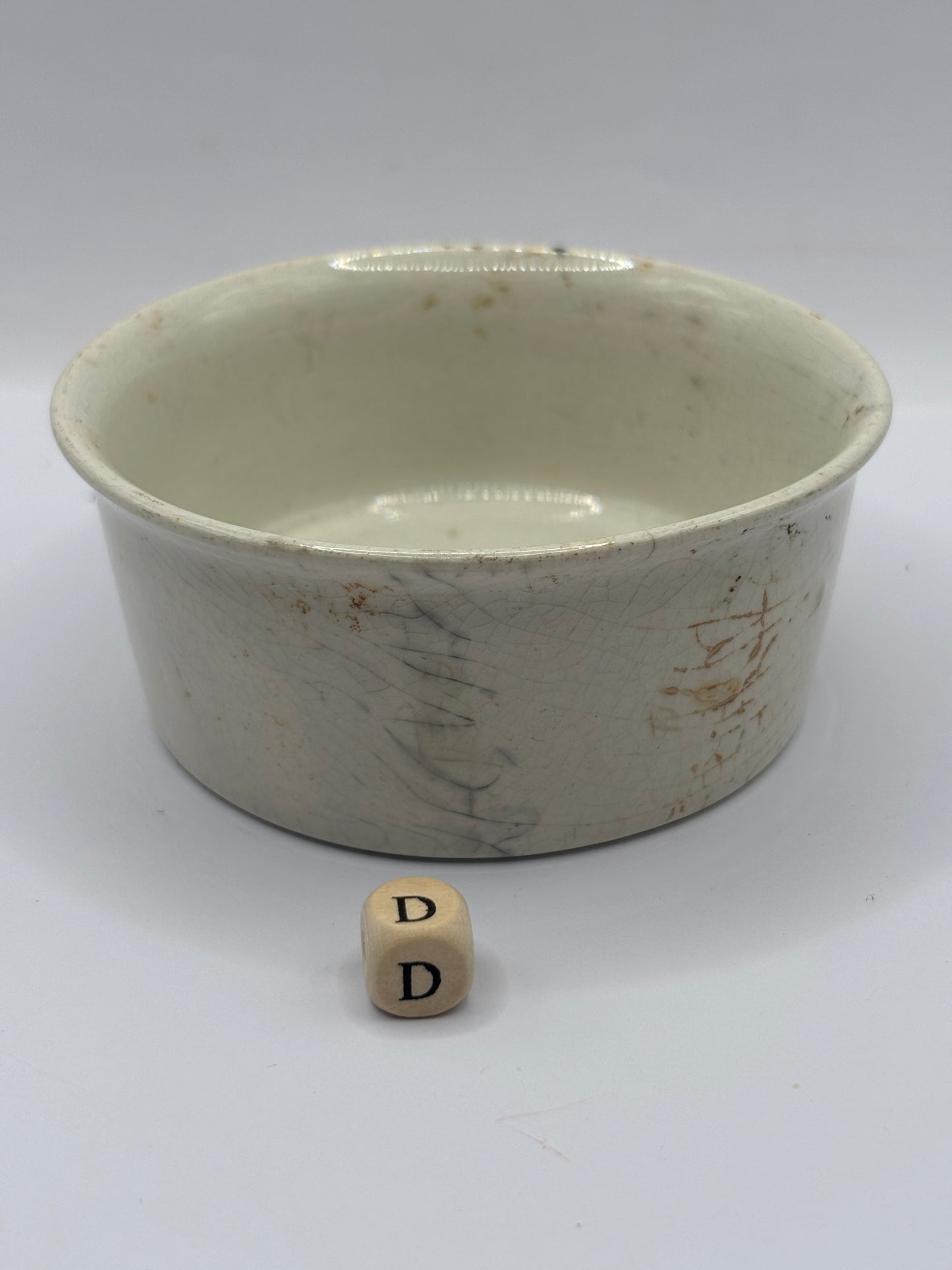 Old Mrs moors advertising meat paste pot (D)