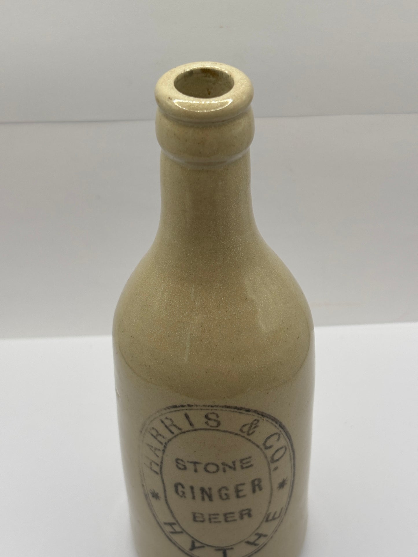 Old white stoneware ginger beer bottle, Harris & Co