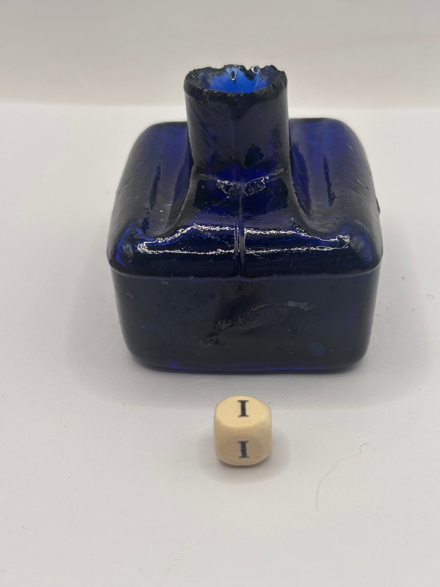 Old cobalt blue glass ink bottle, inkwell (i)