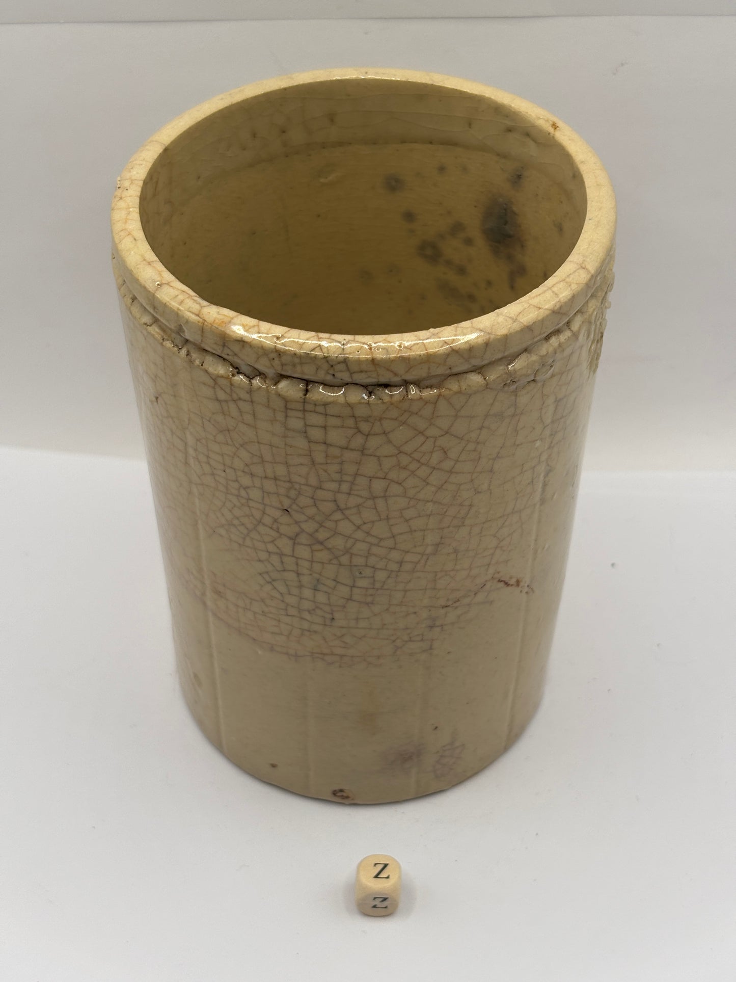 Old 2lb ribbed stoneware jam pot (Z)