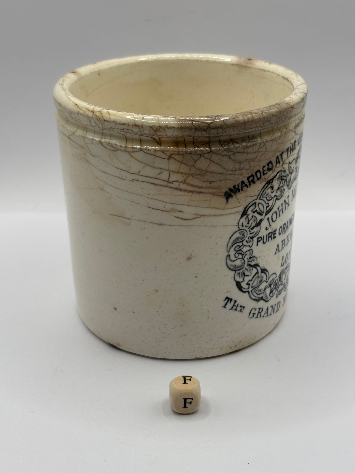 Old rare 1lb John Moirs marmalade jar, pure orange marmalade. Chipped (F)