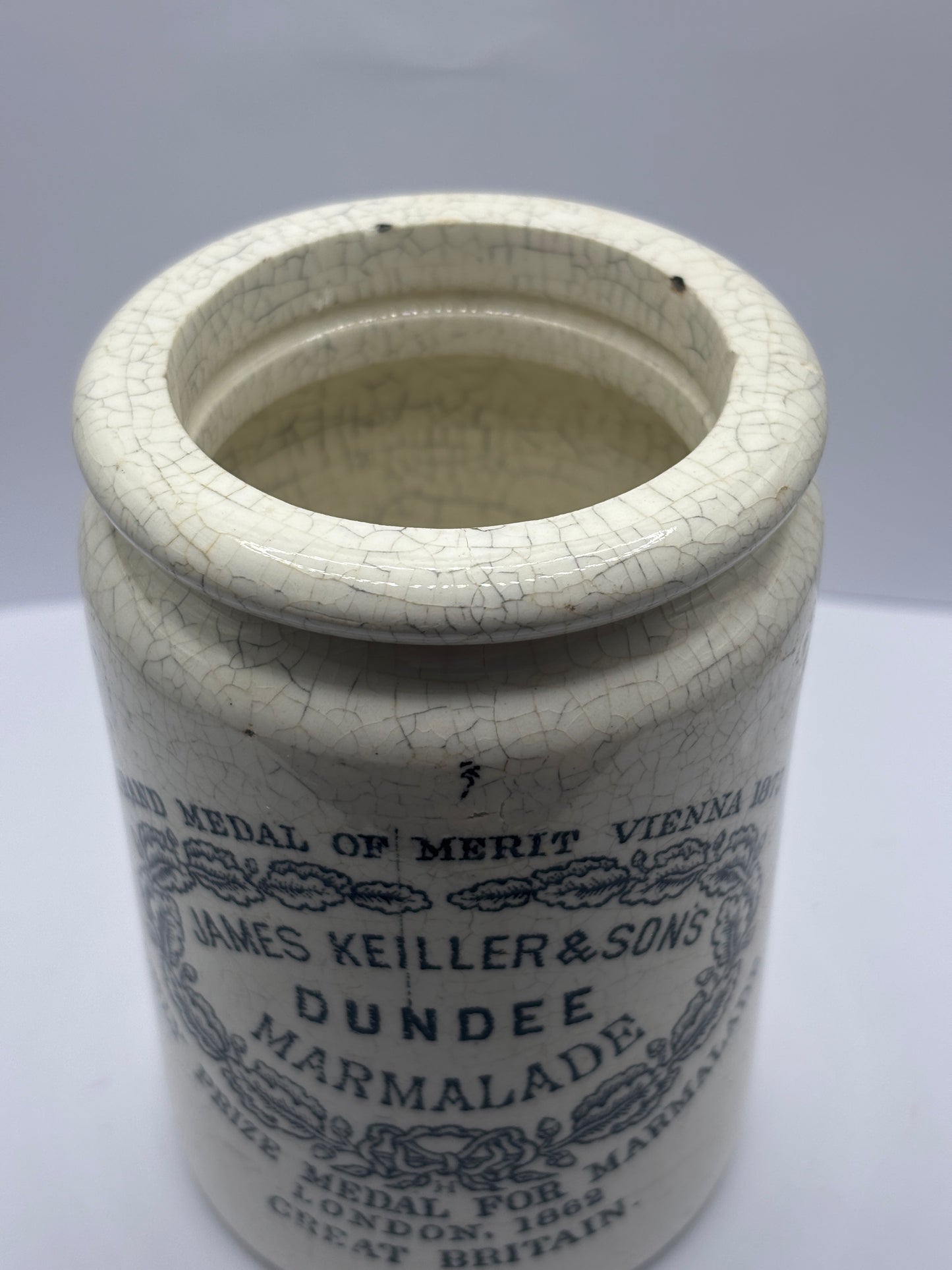 Old 1lb collared James Keiller dundee marmalade jar, rolled top